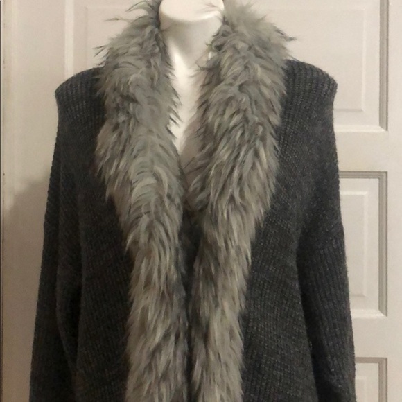 Cliche sweater like new - Picture 2 of 6